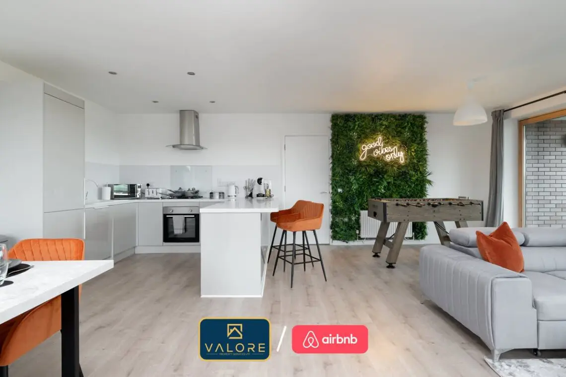 c64dca52 ad54 4f OOthg