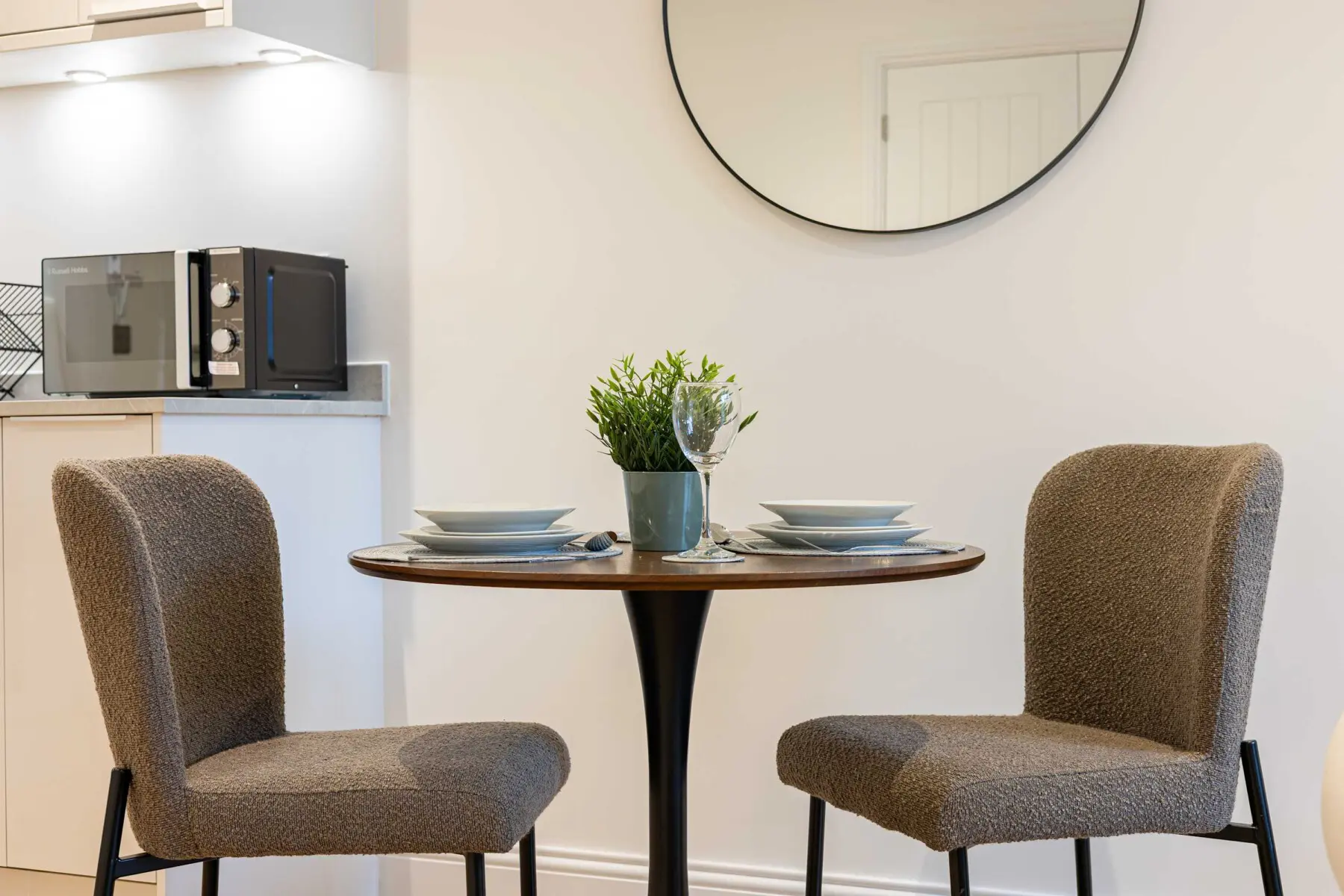 ifdd2wo6saamb0qyz8nu