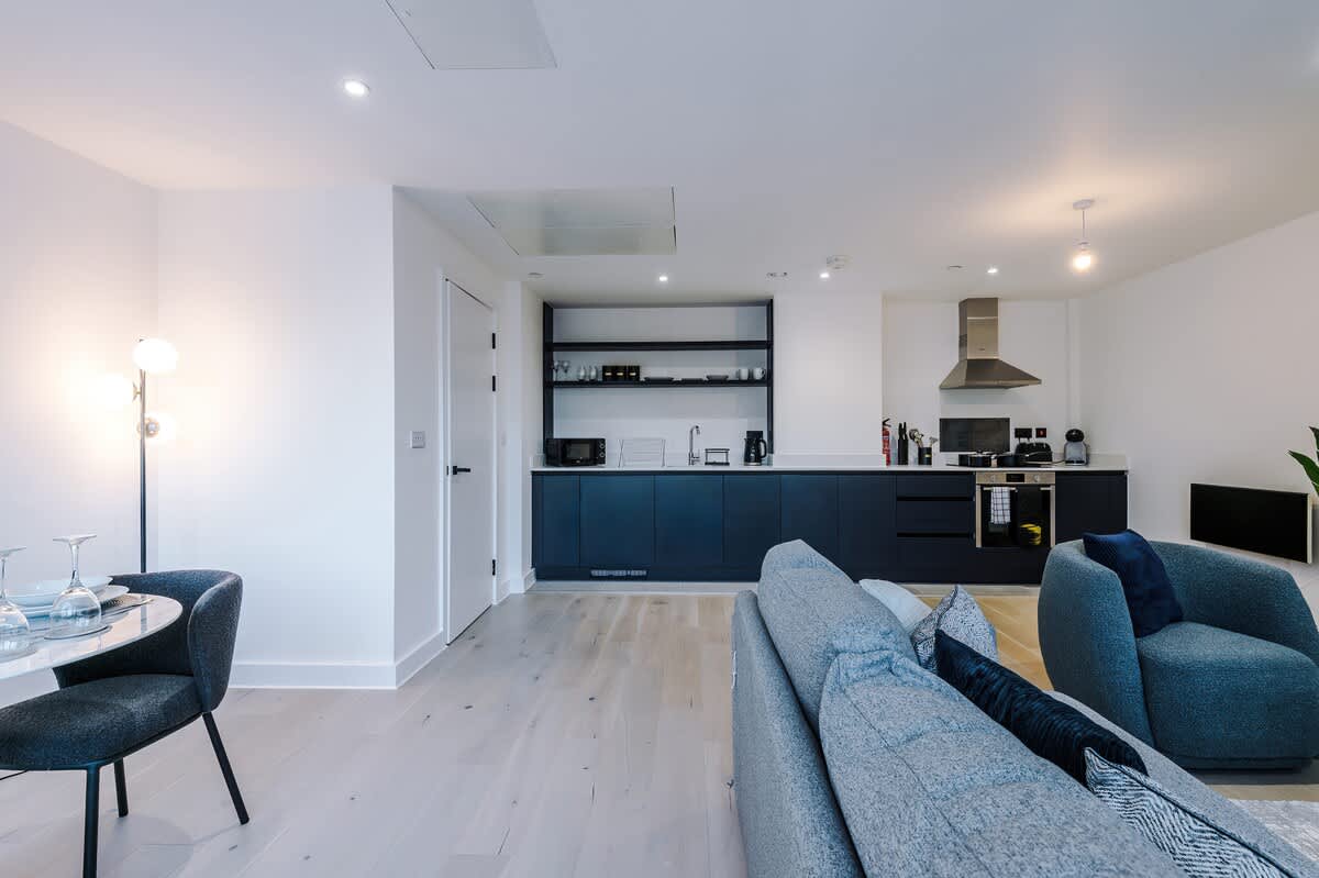 3d47b759 bafb 45 d5IKb